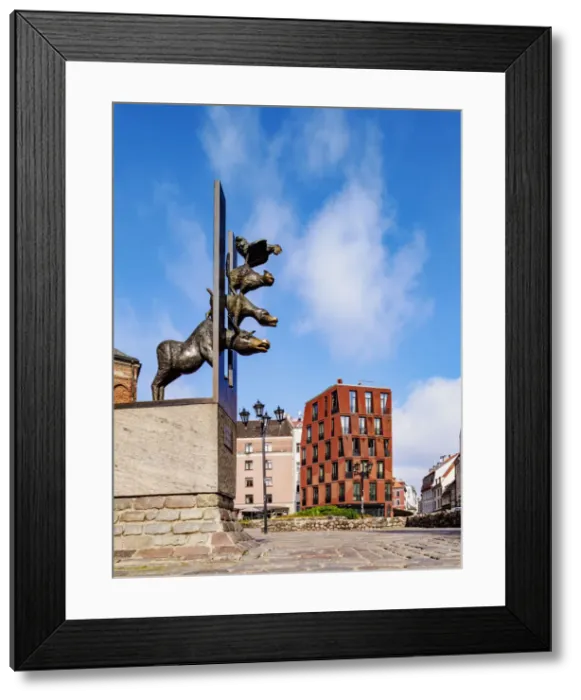 Framed Print : Town Musicians of Bremen Sculpture, Old Town, Riga, Latvia Framed Print : Town Musicians of Bremen Sculpture, Old Town, Riga, Latvia