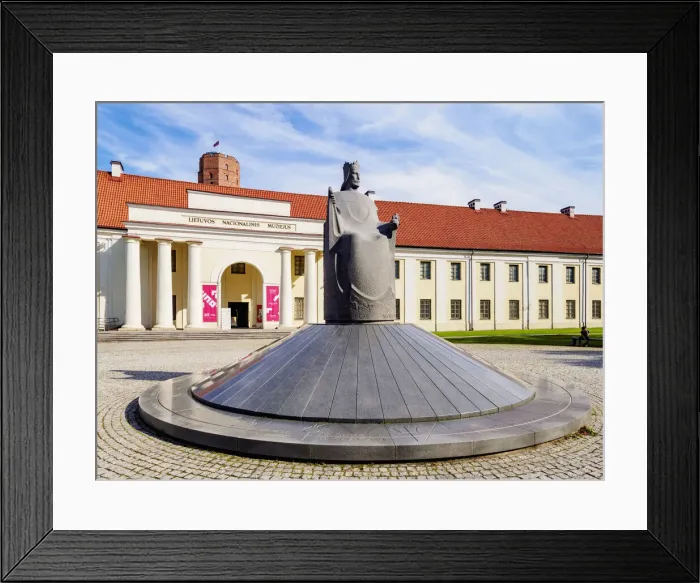 Framed Print : Monument to King Mindaugas in front of The New Arsenal and National Museum of Lithuania, Vilnius, Lithuania Framed Print : Monument to King Mindaugas in front of The New Arsenal and National Museum of Lithuania, Vilnius, Lithuania