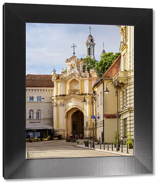 Basilian Gate to Monastery of the Holy Trinity, Old Town, Vilnius, Lithuania