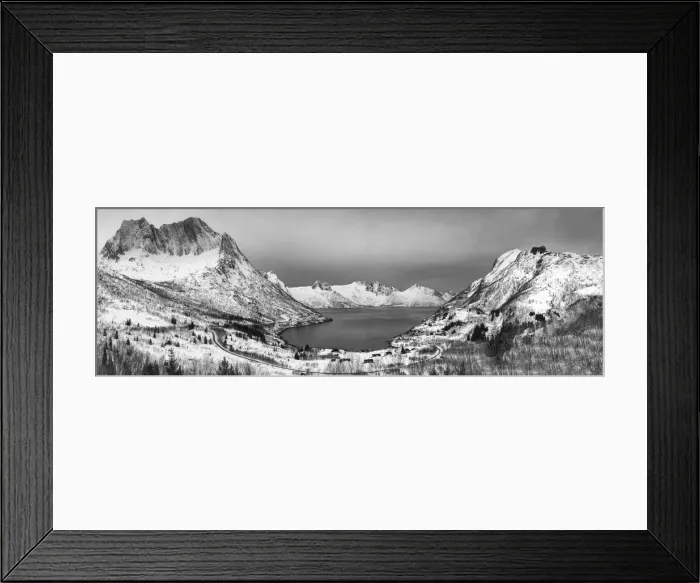 Framed Print : Medfjordbotn in Winter, Senja, Norway Framed Print : Medfjordbotn in Winter, Senja, Norway