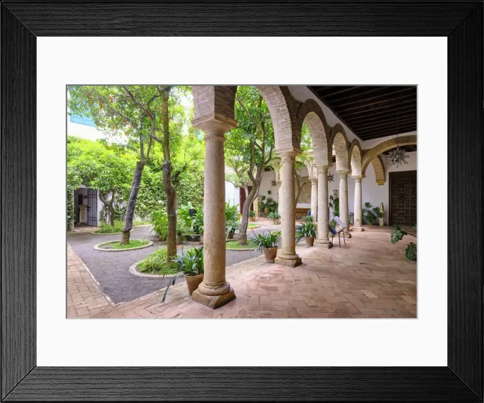 Framed Print : Patio de la Capilla, Palacio de Viana, a 14th century palace. Cordoba, Andalucia, Spain Framed Print : Patio de la Capilla, Palacio de Viana, a 14th century palace. Cordoba, Andalucia, Spain