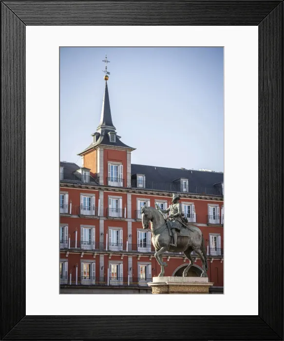 Framed Print : Spain, Madrid, Plaza Mayor, Felipe III statue in the centre of Plaza Mayor Framed Print : Spain, Madrid, Plaza Mayor, Felipe III statue in the centre of Plaza Mayor