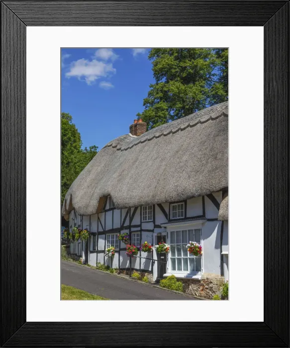 Framed Print : England, Hampshire, Wherwell, Traditional Thatched Cottages Framed Print : England, Hampshire, Wherwell, Traditional Thatched Cottages