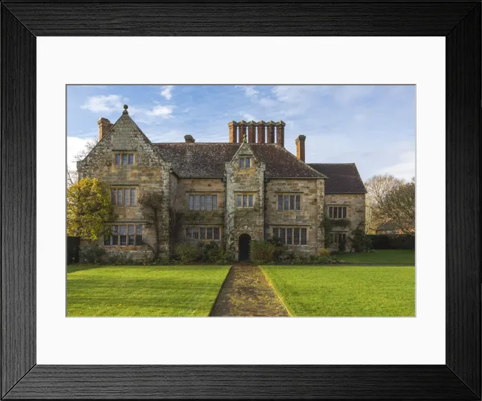 Framed Print : England, East Sussex, Burwash, Batemans House, The Home of the Famous British Writer Rudyard Kipling Framed Print : England, East Sussex, Burwash, Batemans House, The Home of the Famous British Writer Rudyard Kipling