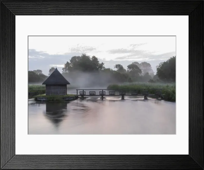 Framed Print : England, Hampshire, Test Valley, Stockbridge, Longstock, Leckford Estate, River Test and Traditional Thatched Fishermans Hut Framed Print : England, Hampshire, Test Valley, Stockbridge, Longstock, Leckford Estate, River Test and Traditional Thatched Fishermans Hut