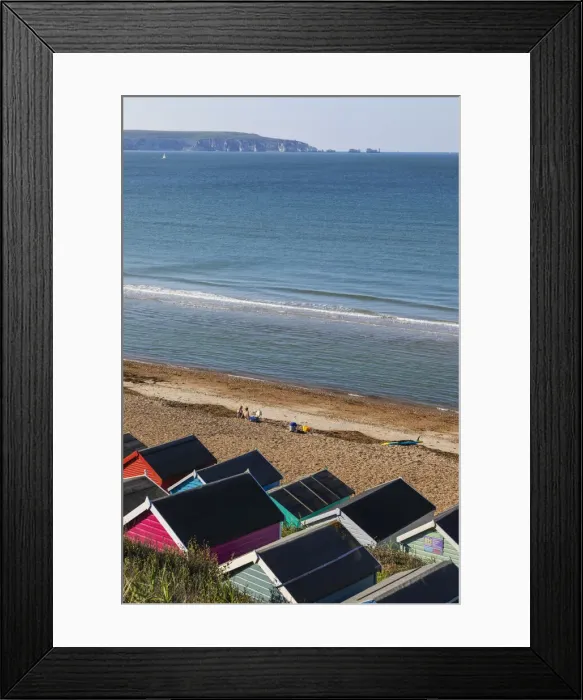 Framed Print : England, Hampshire, The New Forest, Milford-on-sea, Beach Huts and the Sea Framed Print : England, Hampshire, The New Forest, Milford-on-sea, Beach Huts and the Sea