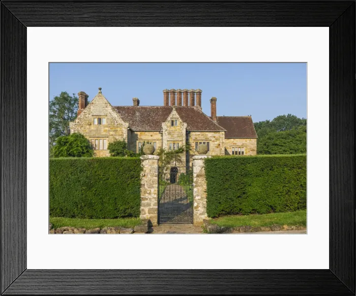 Framed Print : England, East Sussex, Burwash, Batemans The 17th-century House and Once the Home of the Famous English Writer Rudyard Kipling