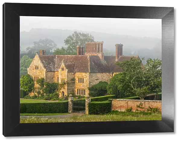 England, East Sussex, Burwash, Batemans The 17th-century House and Once the Home of the Famous English Writer Rudyard Kipling