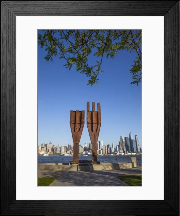 Framed Print : 911 Memorial & Midtown Manhattan skyline from New Jersey, New York City, USA Framed Print : 911 Memorial & Midtown Manhattan skyline from New Jersey, New York City, USA