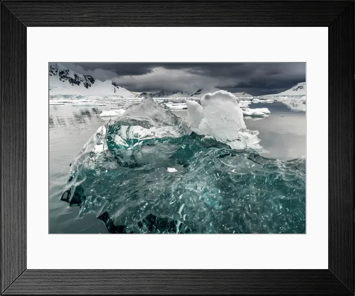 Framed Print : Ice floating in Paradise Harbour, Antarctica Framed Print : Ice floating in Paradise Harbour, Antarctica