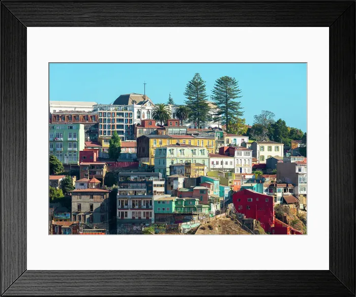 Framed Print : Colorful houses of Valparaiso in Playa Ancha, Valparaiso, Valparaiso Province, Valparaiso Region, Chile Framed Print : Colorful houses of Valparaiso in Playa Ancha, Valparaiso, Valparaiso Province, Valparaiso Region, Chile