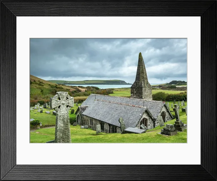 Framed Print : St Enodoc Church near the entrance to the Camel Estuary, Trebetherick, Cornwall, England. Spring (April) 2022