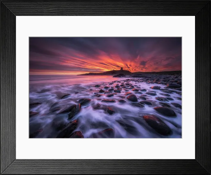 Framed Print : sunrise over Dunstanburgh Castle and Embelton Beach, Northumberland, England, UK Framed Print : sunrise over Dunstanburgh Castle and Embelton Beach, Northumberland, England, UK