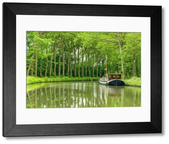 Framed Print : Boat on Canal du Midi, Aude, Occitanie, France Framed Print : Boat on Canal du Midi, Aude, Occitanie, France