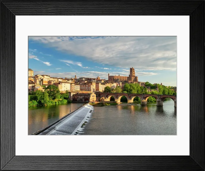 Framed Print : River Tarn at Albi, UNESCO World Heritage Site, Midi-Pyrenees, Occitanie, France Framed Print : River Tarn at Albi, UNESCO World Heritage Site, Midi-Pyrenees, Occitanie, France