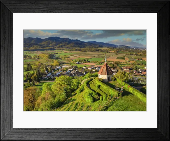 Framed Print : olbergkapelle bei Ehrenstetten, Markgrafler Land, Schwarzwald, Baden-Wurttemberg, Deutschland Framed Print : olbergkapelle bei Ehrenstetten, Markgrafler Land, Schwarzwald, Baden-Wurttemberg, Deutschland