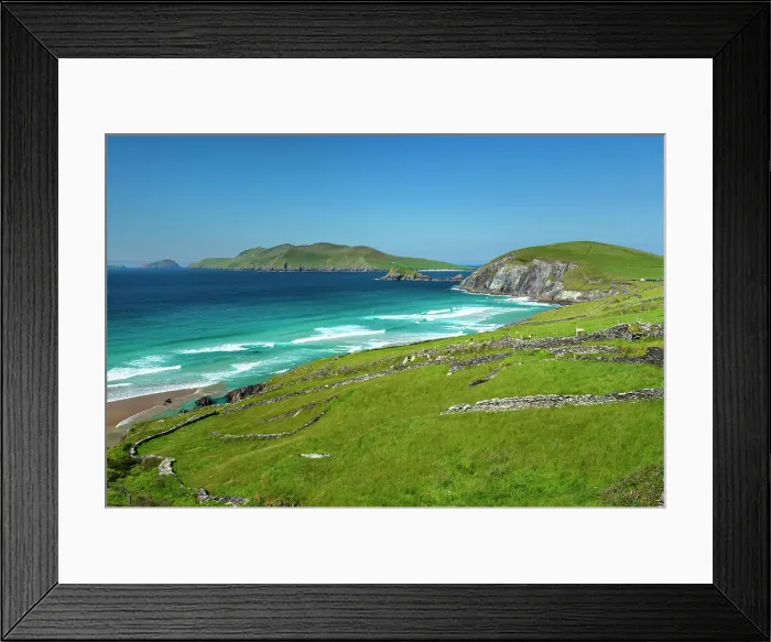 Framed Print : Coumeenole Bay, Slea Head Drive Dingle, Dingle Peninsula, Wild Atlantic Way, County Kerry, Munster Province, west coast of Ireland, Ireland, Europe Framed Print : Coumeenole Bay, Slea Head Drive Dingle, Dingle Peninsula, Wild Atlantic Way, County Kerry, Munster Province, west coast of Ireland, Ireland, Europe