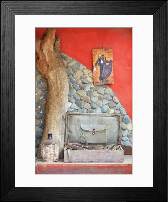 Framed Print : A painting of a traditional Chalan'and Amazona'dancing Marinera'at Casa Alcor, Trujillo, La Libertad, Peru. Marinera is a courtship dance that originated along the coastal regions of Peru