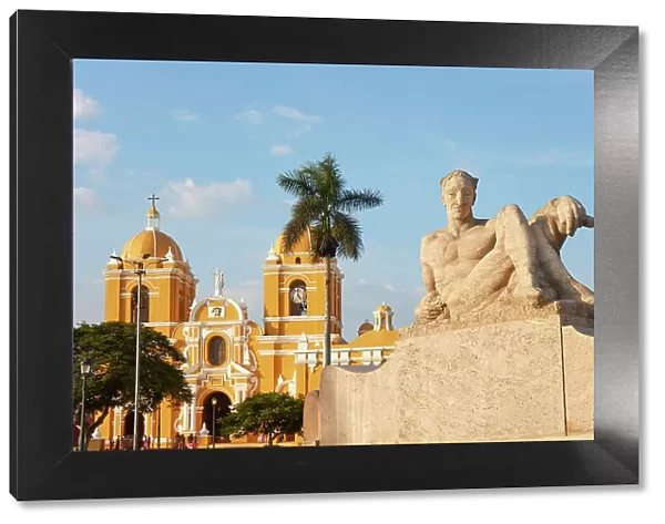 The Cathedral Basilica of St. Mary and the Freedom Monument in the 'Plaza de Armas'of Trujillo, La Libertad, Peru