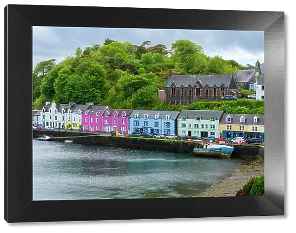 Colorful houses and Skye Gathering Hall in Portree harbour, Isle of Skye, Scottish Highlands, Scotland, UK