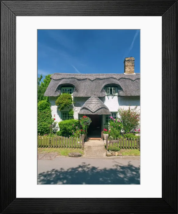 Framed Print : UK, England, Cambridgeshire, Bourn, Traditional thatched cottage Framed Print : UK, England, Cambridgeshire, Bourn, Traditional thatched cottage