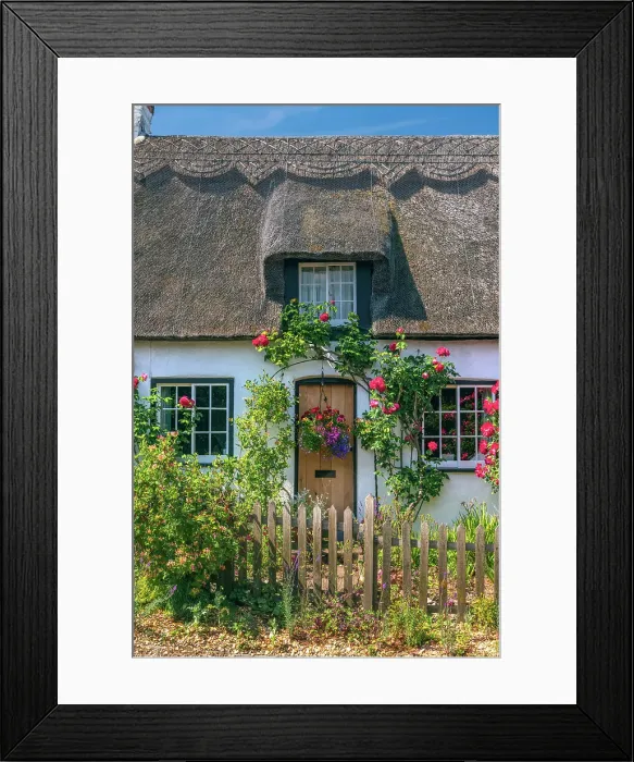 Framed Print : UK, England, Cambridgeshire, Bourn, Traditional thatched cottage Framed Print : UK, England, Cambridgeshire, Bourn, Traditional thatched cottage