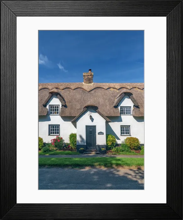 Framed Print : UK, England, Cambridgeshire, Elsworth, Traditional thatched cottage Framed Print : UK, England, Cambridgeshire, Elsworth, Traditional thatched cottage