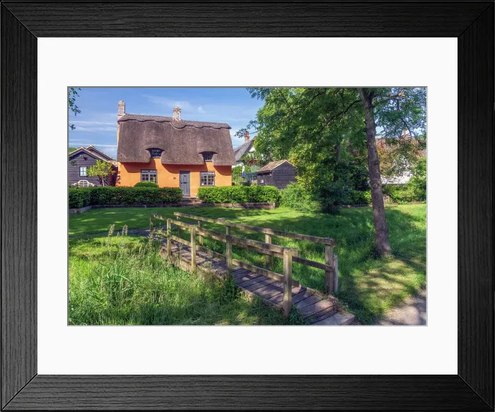Framed Print : UK, England, Cambridgeshire, Elsworth, Traditional thatched cottage Framed Print : UK, England, Cambridgeshire, Elsworth, Traditional thatched cottage
