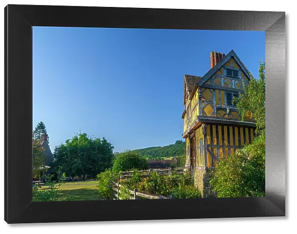 UK, England, Shropshire, Stokesay Castle gate house, a fortified manor house