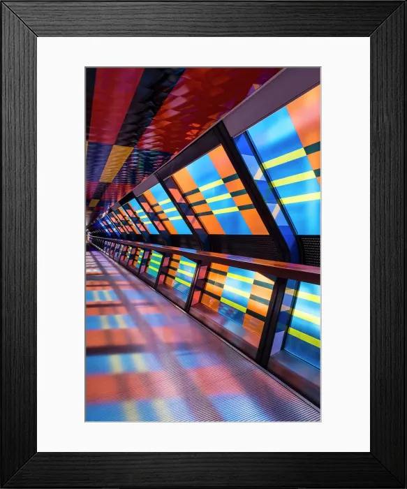 Framed Print : Walkway in Canary Wharf, London, England, UK Framed Print : Walkway in Canary Wharf, London, England, UK