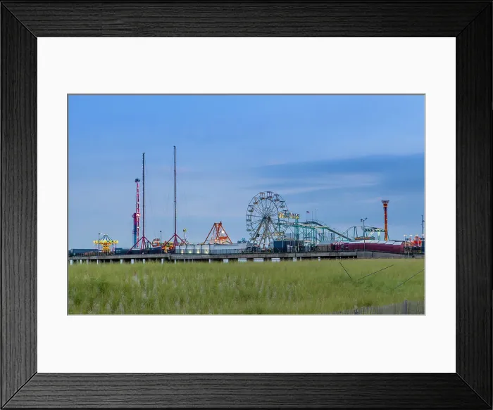 Framed Print : Steel Pier in Atlantic City at twilight Framed Print : Steel Pier in Atlantic City at twilight