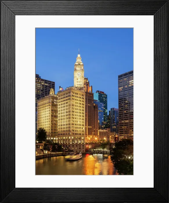 Framed Print : Wrigley Building and Chicago River, Chicago, Illinois, USA Framed Print : Wrigley Building and Chicago River, Chicago, Illinois, USA