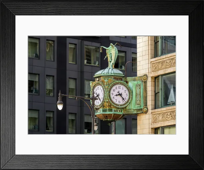 Framed Print : The Father Time'old public clock outside the Jewelers Building, Chicago, Illinois, USA Framed Print : The Father Time'old public clock outside the Jewelers Building, Chicago, Illinois, USA