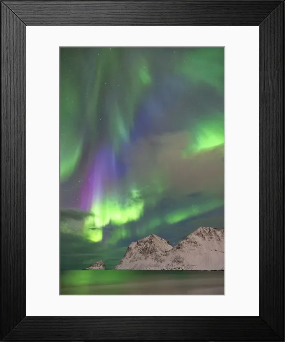 Framed Print : Northern Lights at Haukland beach, Lofoten island, Norway Framed Print : Northern Lights at Haukland beach, Lofoten island, Norway
