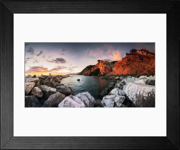 Framed Print : Panoramic at sunset on the Riomaggiore cliff, National Park of Cinque Terre, municipality of Riomaggiore, La Spezia province, Liguria district, Italy Framed Print : Panoramic at sunset on the Riomaggiore cliff, National Park of Cinque Terre, municipality of Riomaggiore, La Spezia province, Liguria district, Italy
