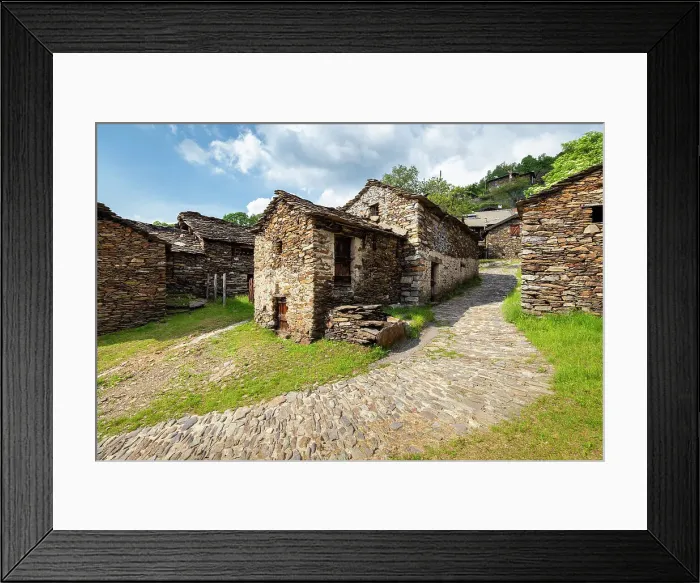 Framed Print : View of the small village of Sarona, Curiglia con Monteviasco, Veddasca valley, Varese district, Lombardy, Italy Framed Print : View of the small village of Sarona, Curiglia con Monteviasco, Veddasca valley, Varese district, Lombardy, Italy