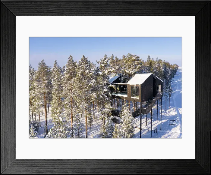 Framed Print : Suspended luxury wood suite built among treetops in the snow, Tree hotel, Harads, Lapland, Sweden Framed Print : Suspended luxury wood suite built among treetops in the snow, Tree hotel, Harads, Lapland, Sweden