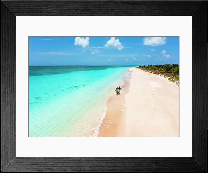 Framed Print : High angle view of man and woman in love embracing on a beach while looking at Caribbean sea, Antigua & Barbuda, West Indies (MR) Framed Print : High angle view of man and woman in love embracing on a beach while looking at Caribbean sea, Antigua & Barbuda, West Indies (MR)