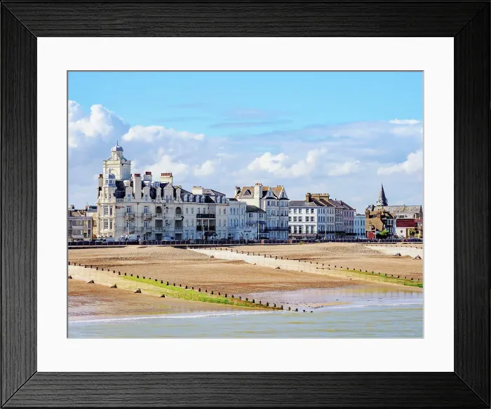 Framed Print : Waterfront in Eastbourne, East Sussex, England, United Kingdom Framed Print : Waterfront in Eastbourne, East Sussex, England, United Kingdom