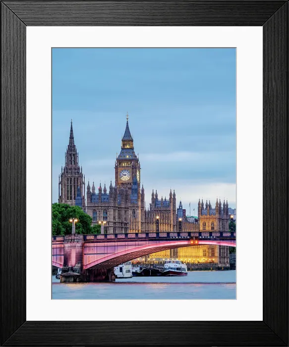 Framed Print : View over the River Thames towards the Palace of Westminster at dusk, London, England, United Kingdom Framed Print : View over the River Thames towards the Palace of Westminster at dusk, London, England, United Kingdom