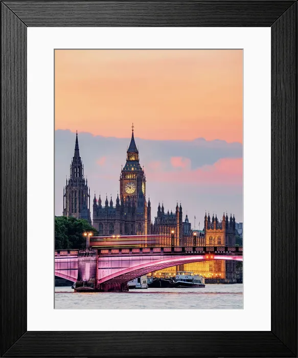 Framed Print : View over the River Thames towards the Palace of Westminster at dusk, London, England, United Kingdom Framed Print : View over the River Thames towards the Palace of Westminster at dusk, London, England, United Kingdom