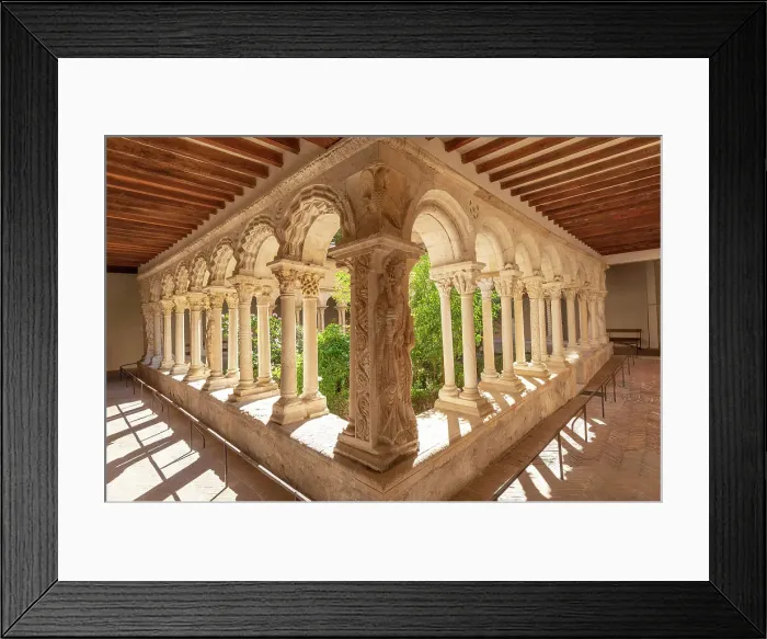 Framed Print : Statue of St Peter in the Cloisters of Aix Cathedral, Aix-en-Provence, Provence-Alpes-Cote d'Azur, France