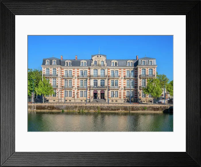 Framed Print : River Meuse with Hotel at Verdun, Meuse, Lorraine, Alsace-Champagne-Ardenne-Lorraine, Grand Est, France Framed Print : River Meuse with Hotel at Verdun, Meuse, Lorraine, Alsace-Champagne-Ardenne-Lorraine, Grand Est, France