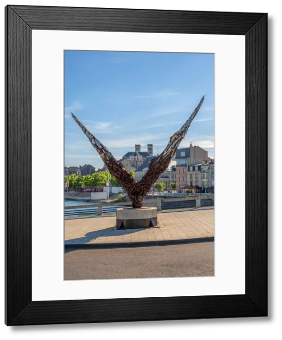 Framed Print : Sculpture Memoire vive at Verdun, Meuse, Lorraine, Alsace-Champagne-Ardenne-Lorraine, Grand Est, France Framed Print : Sculpture Memoire vive at Verdun, Meuse, Lorraine, Alsace-Champagne-Ardenne-Lorraine, Grand Est, France