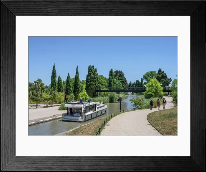 Framed Print : Les 9 Ecluses de Fonseranes at the Canal du Midi near Beziers, UNESCO World Heritage Site, Herault, Occitanie, Languedoc-Roussillon, France