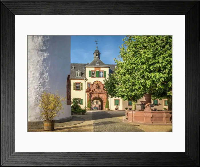 Framed Print : Courtyard and fountain of Bad Homburg Castle in front of the Heights, Taunus, Hesse, Germany Framed Print : Courtyard and fountain of Bad Homburg Castle in front of the Heights, Taunus, Hesse, Germany