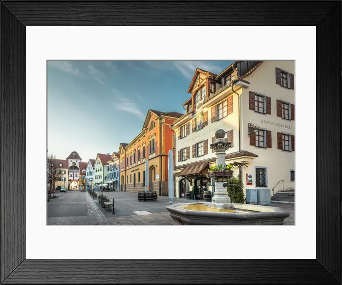 Framed Print : Fountain and Unterstadttor in the old town of Meersburg, Baden-Wurttemberg, Germany Framed Print : Fountain and Unterstadttor in the old town of Meersburg, Baden-Wurttemberg, Germany