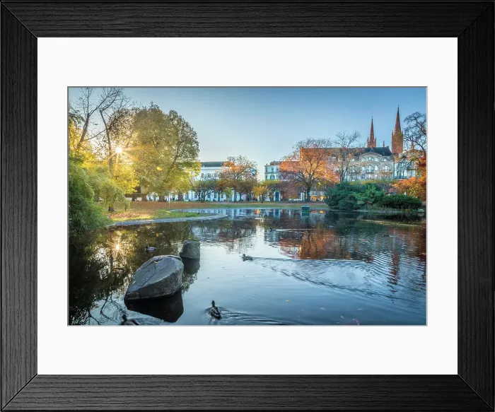 Framed Print : Autumn mood at the pond on Warmen Damm, Wiesbaden, Hesse, Germany Framed Print : Autumn mood at the pond on Warmen Damm, Wiesbaden, Hesse, Germany
