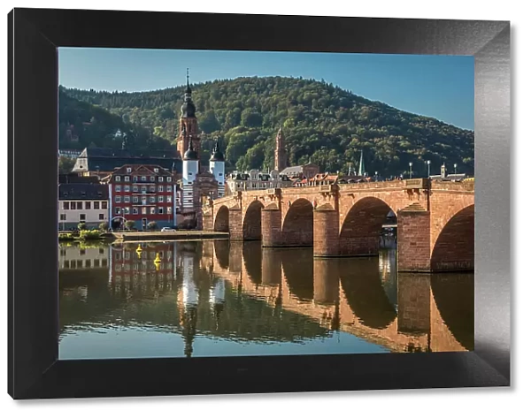 Old Neckar Bridge overlooking the old town of Heidelberg, Baden-Wurttemberg, Germany