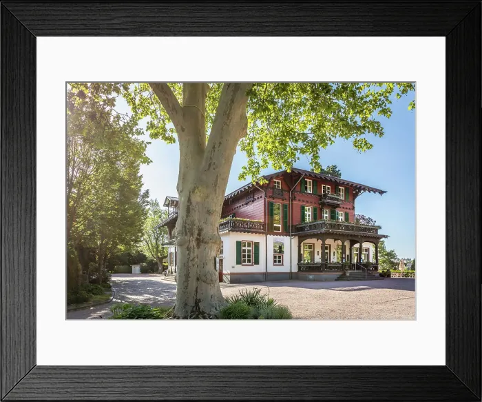 Framed Print : Villa Borgnis in the spa gardens of Konigstein, Taunus, Hesse, Germany